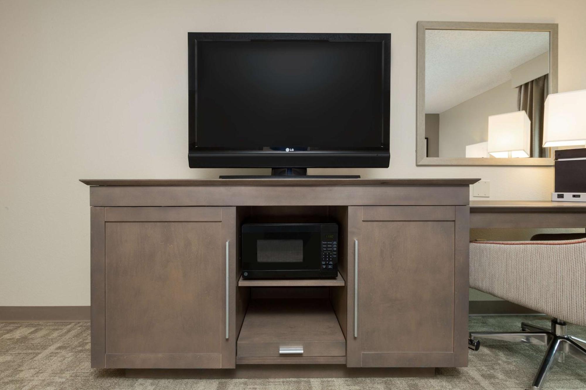 Hampton Inn Houston Near The Galleria Eksteriør billede